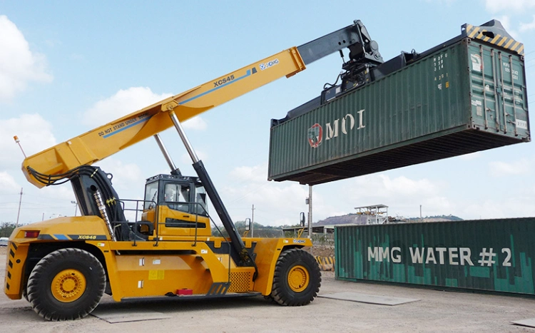XCMG-Official-Xcs45u-45ton-Reach-Stacker-Crane-for-Sale (7) XCMG-Official-Xcs45u-45ton-Reach-Stacker-Crane-for-Sale (7)