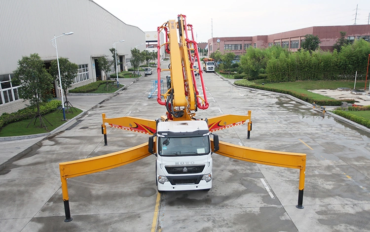 XCMG-52m-Hb52K-Hydraulic-Mobile-Concrete-Pump-Truck-Price (3) XCMG-52m-Hb52K-Hydraulic-Mobile-Concrete-Pump-Truck-Price (3)