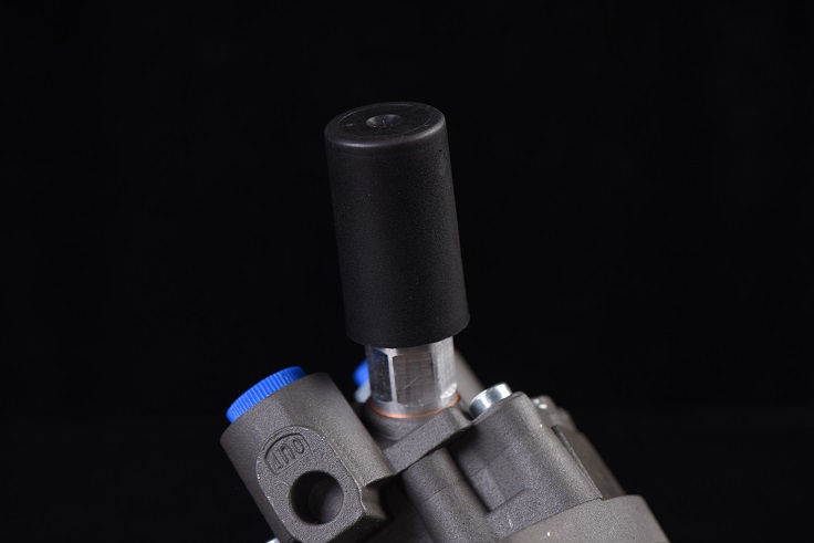 Sistema de combustível Bomba de transferência de combustível Bomba de engrenagem Fuel system Fuel transfer pump Gear pump