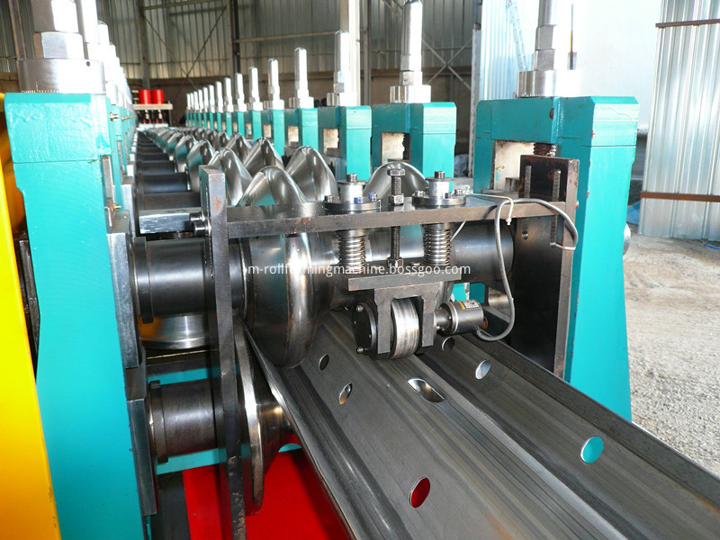 Expressway crash barrier 2 wave guardrail rolling forming machine Expressway crash barrier 2 wave guardrail rolling forming machine