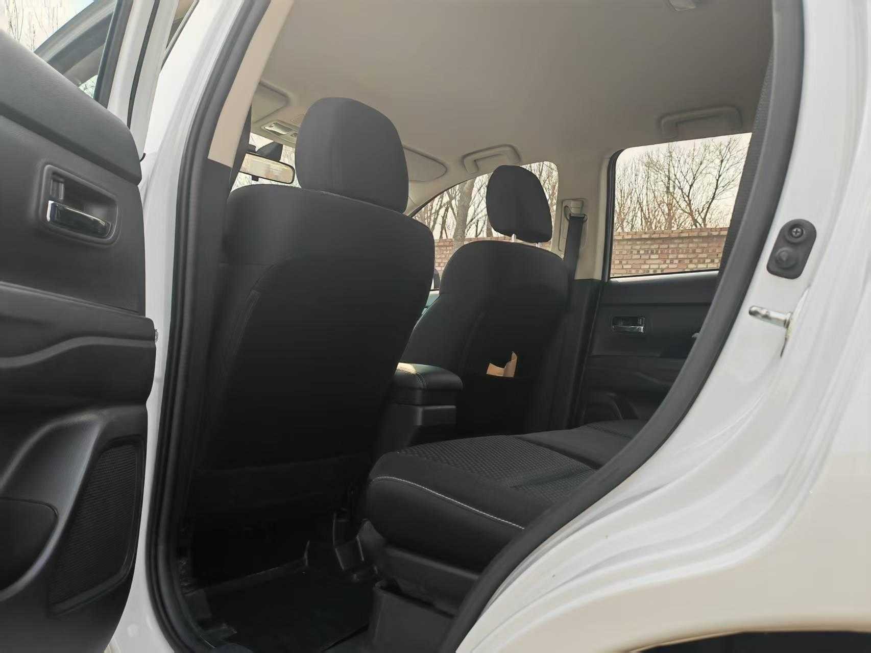 Mitsubishi 2021 Outlander 2.0L 2WD Mitsubishi 2021 Outlander 2.0L 2WD