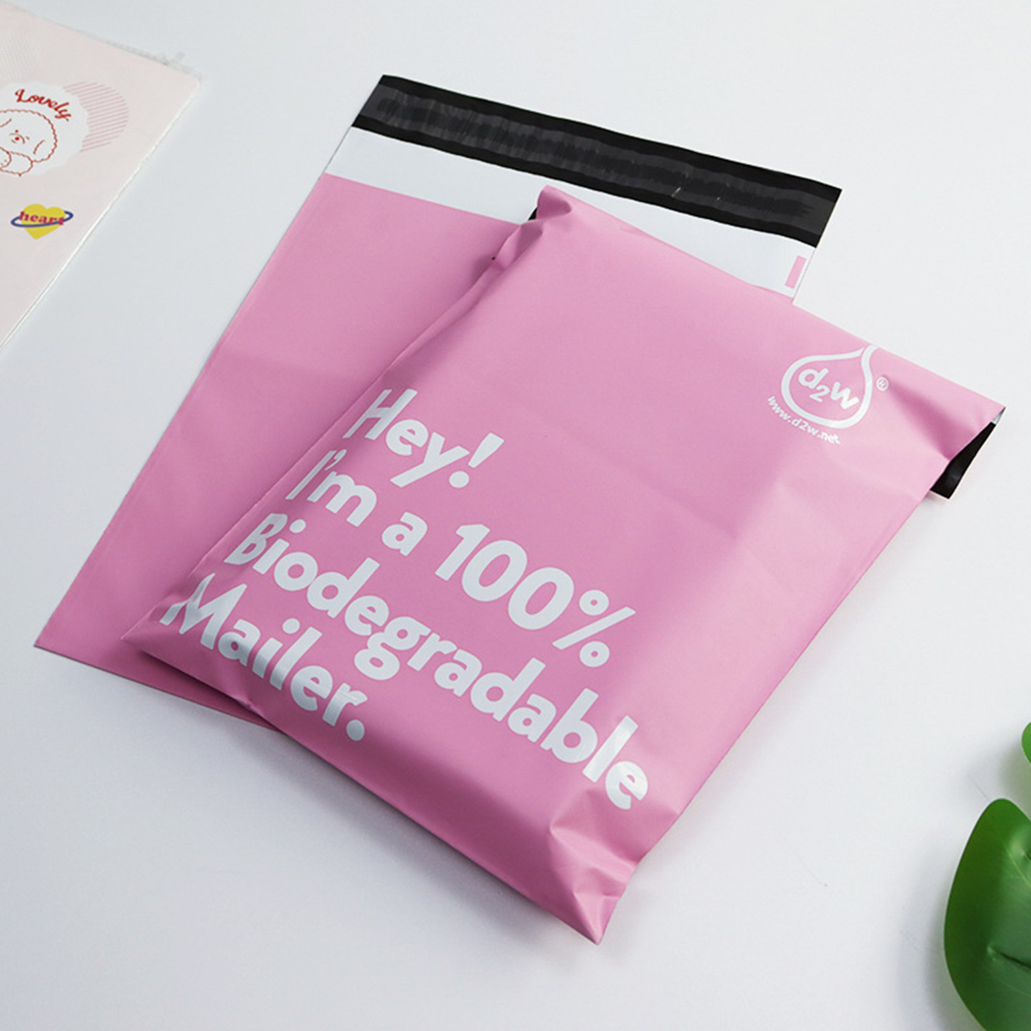 Recyclable biodegradable poly mailers Recyclable biodegradable poly mailers