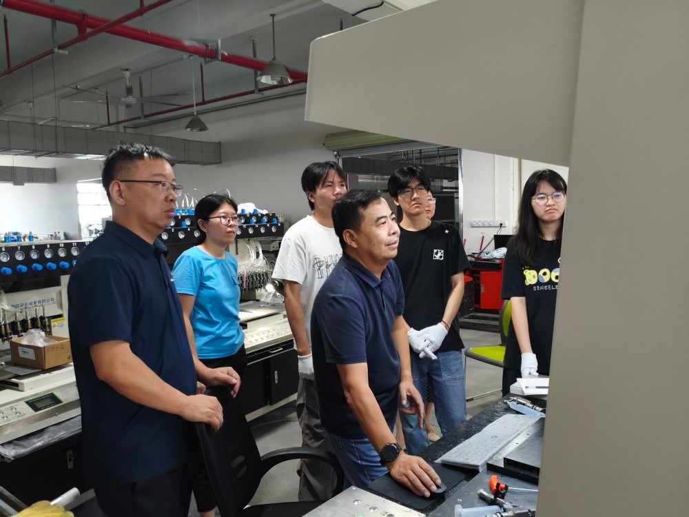 teaching machine teaching machine