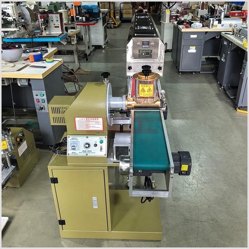 DL-129 Cabinet Type 150mm Hot Melt Glue Coating Machine Connected to Oven, Adjustable Speed Conveyor (6) DL-129 Cabinet Type 150mm Hot Melt Glue Coating Machine Connected to Oven, Adjustable Speed Conveyor (6)