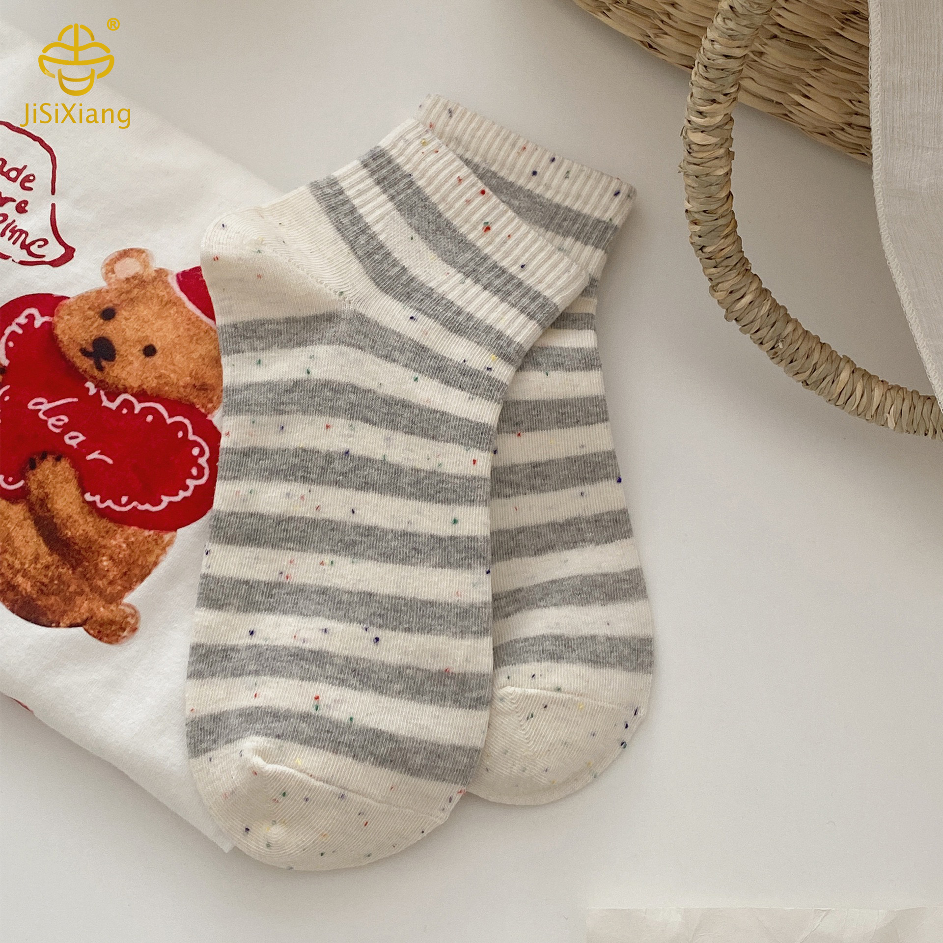 Korean version of the idea yarn socks Korean version of the idea yarn socks
