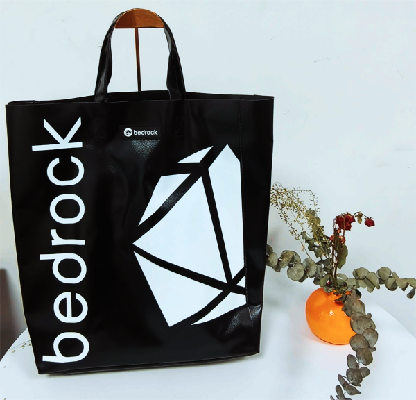 Customized letter truck tarpaulin PVC totebags Customized letter truck tarpaulin PVC totebags
