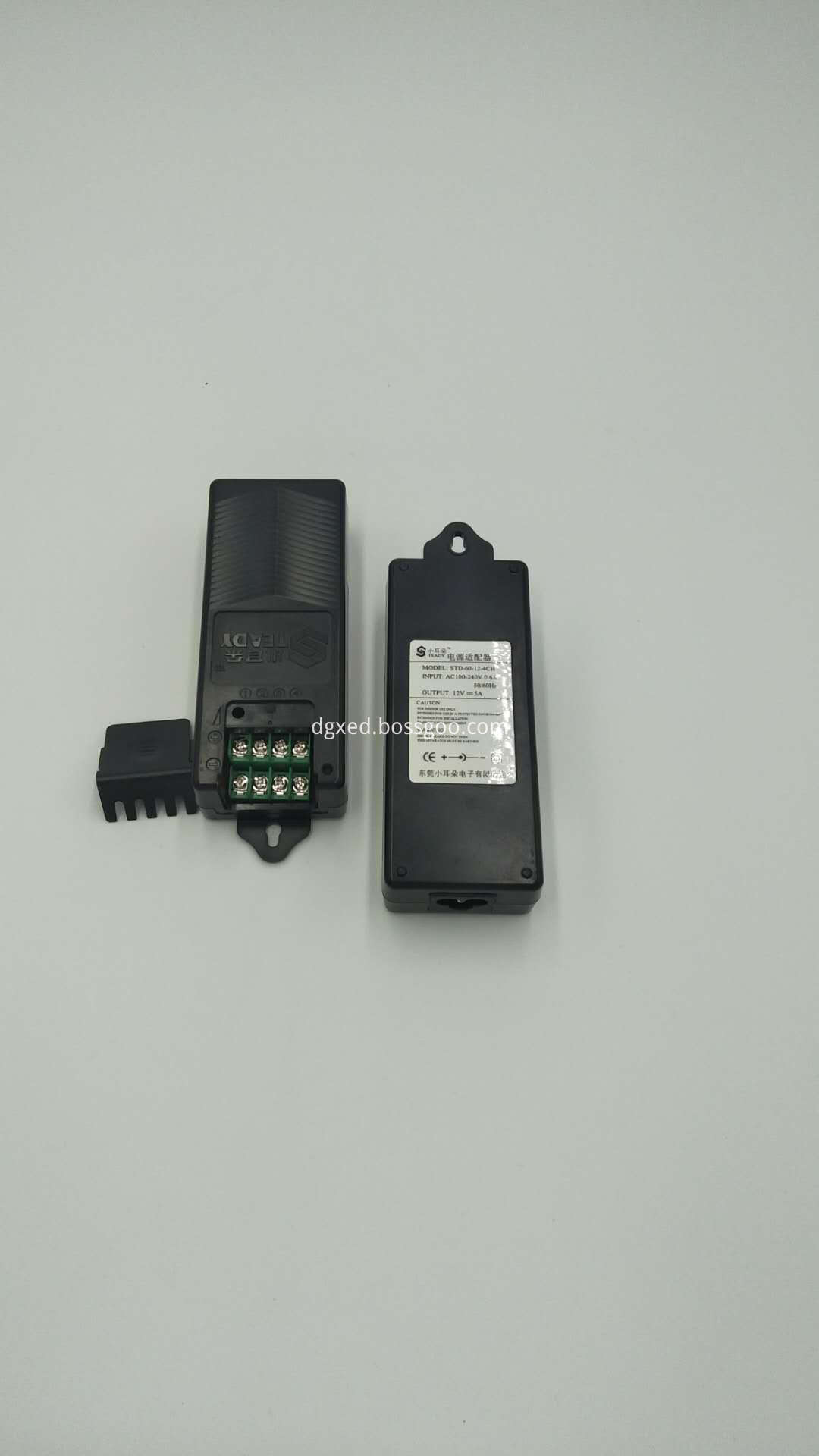 Блок питания 4-х канальный (4) Power adapter 4 CH (4)