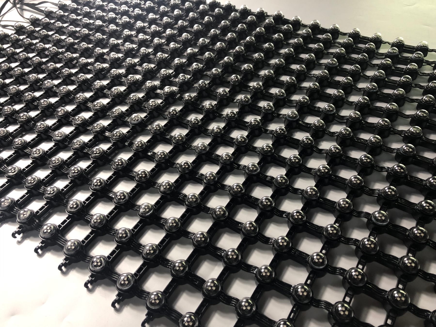 LED Flexible Mesh Screen SM3(3) LED Flexible Mesh Screen SM3(3)