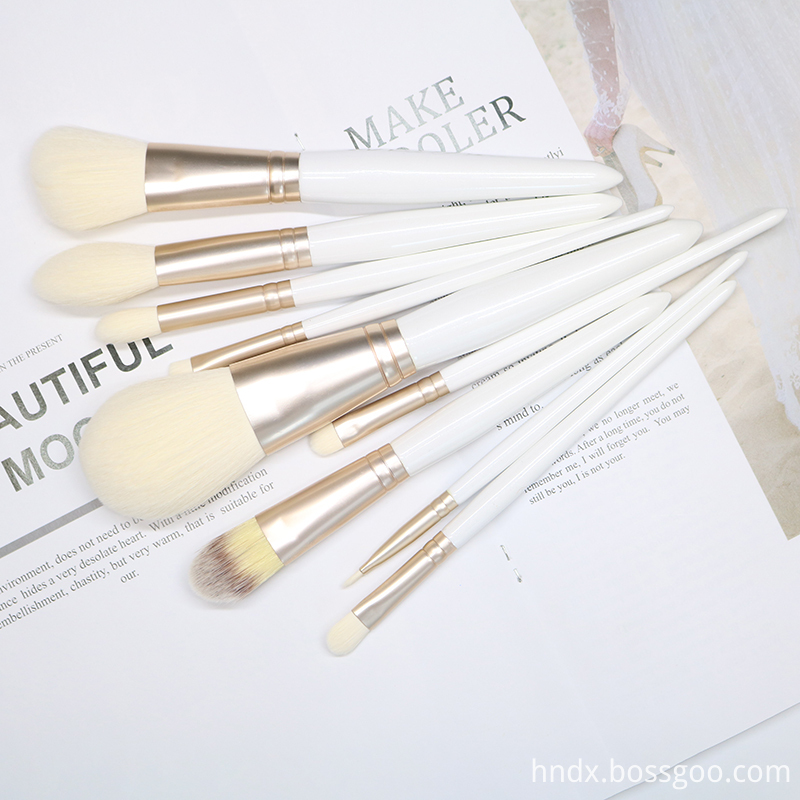 Costume de pinceau de maquillage blanc White makeup brush suit
