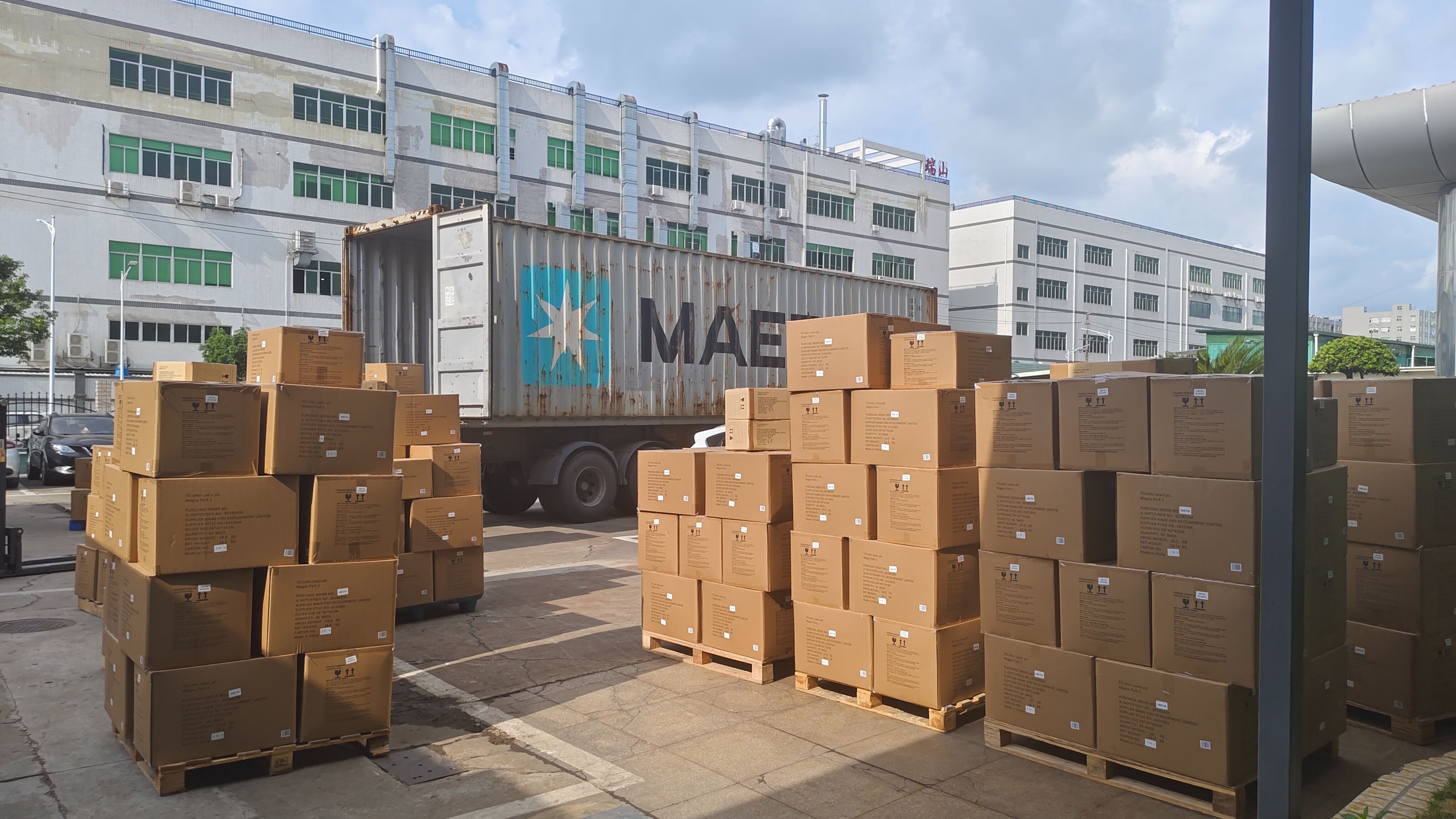 Packaging carton Packaging carton