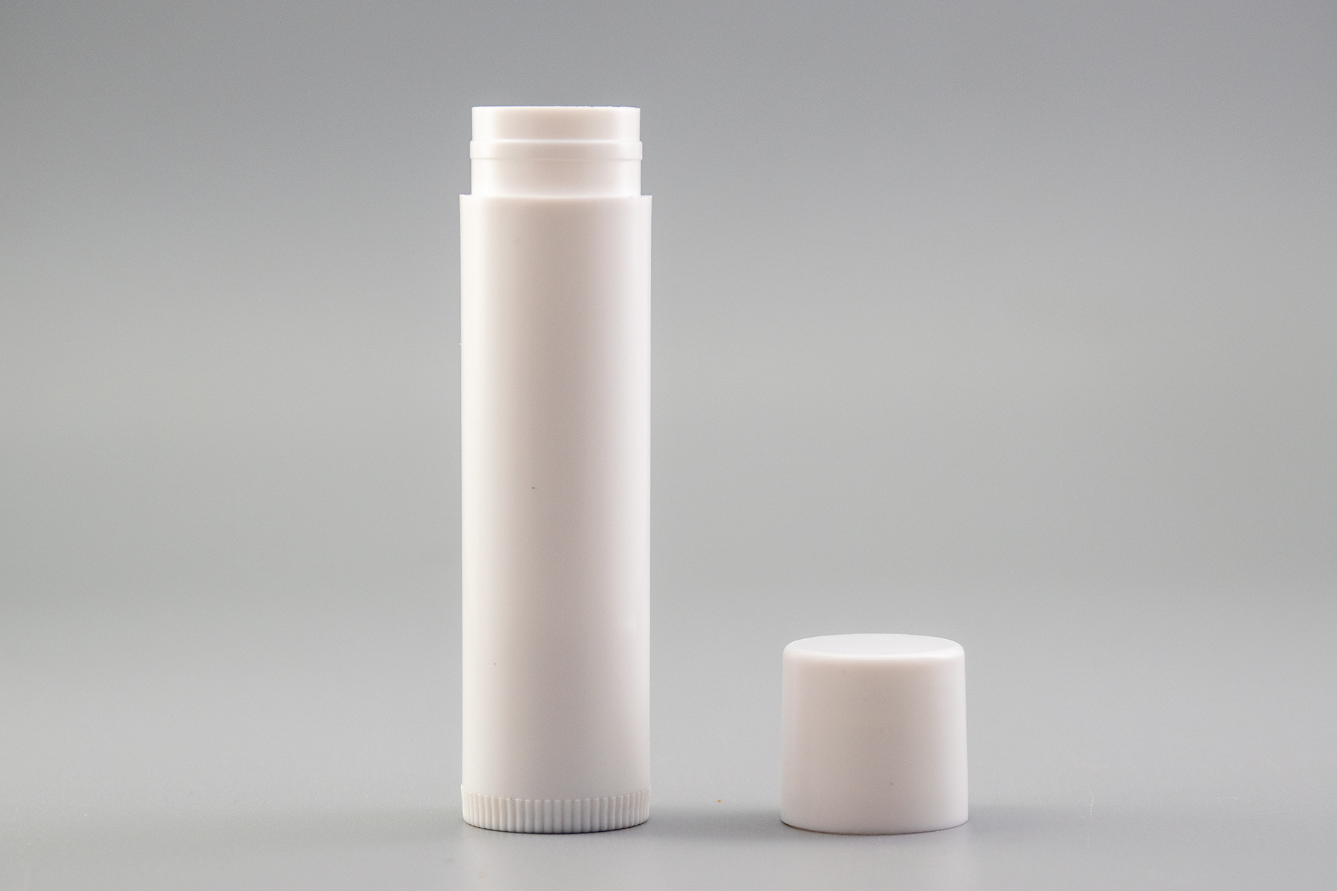 0.15 oz White PP Plastic Lip Balm Tube with cap 0.15 oz White PP Plastic Lip Balm Tube with cap