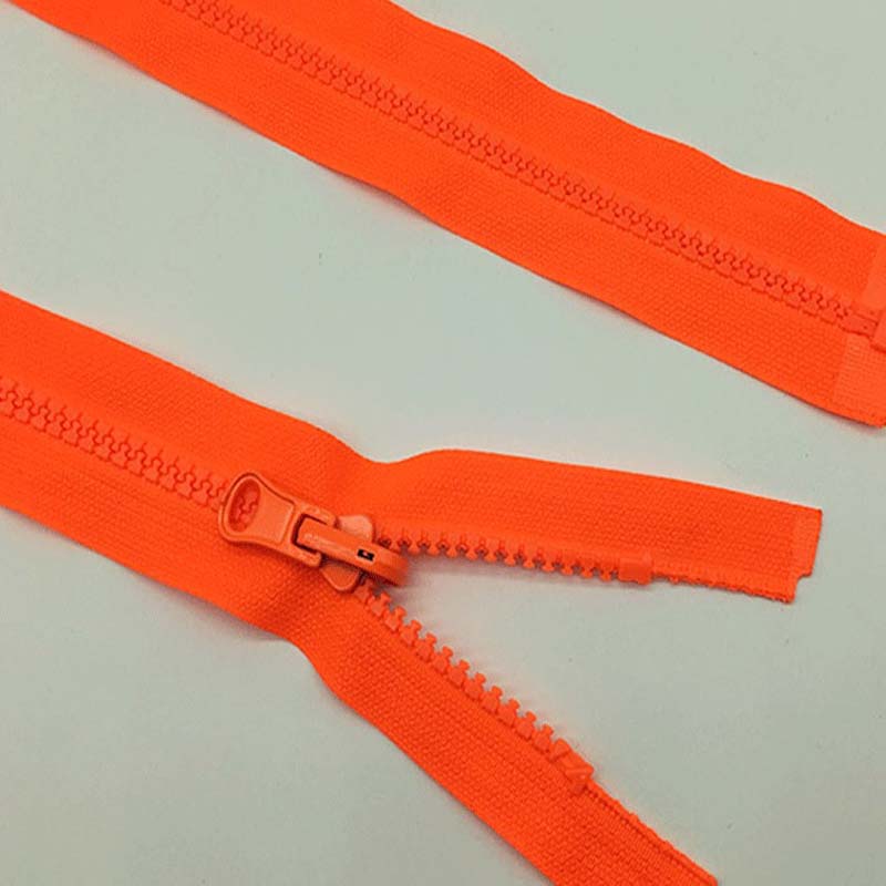 Agregar una cremallera a un vestido Adding A Zipper To A Dress
