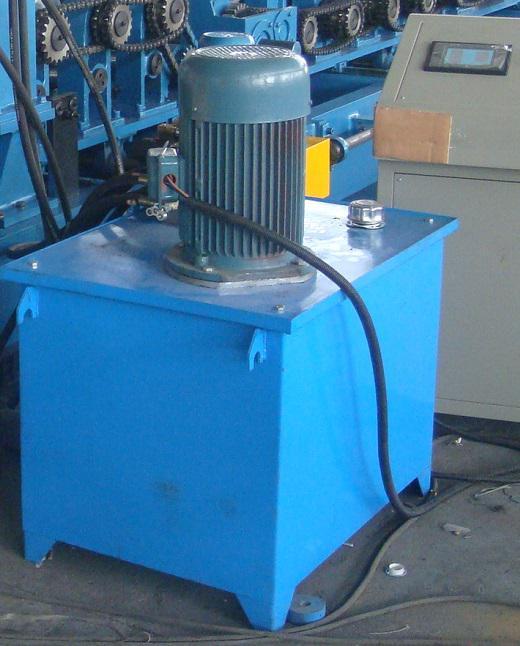 C Z المدادة لفة تشكيل آلة قابل للتعديل C Z Section Steel Purlin Machine