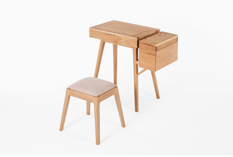 Tocador y taburete de madera Wooden Dresser And Stool