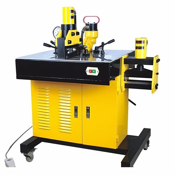 Machine de traitement hydraulique de barre omnibus de cuivre Hydraulic Copper Busbar Processing Machine