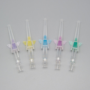 iv cannula with wings 22G