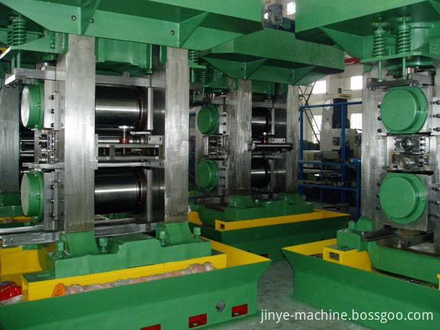 reversible cold rolling mill