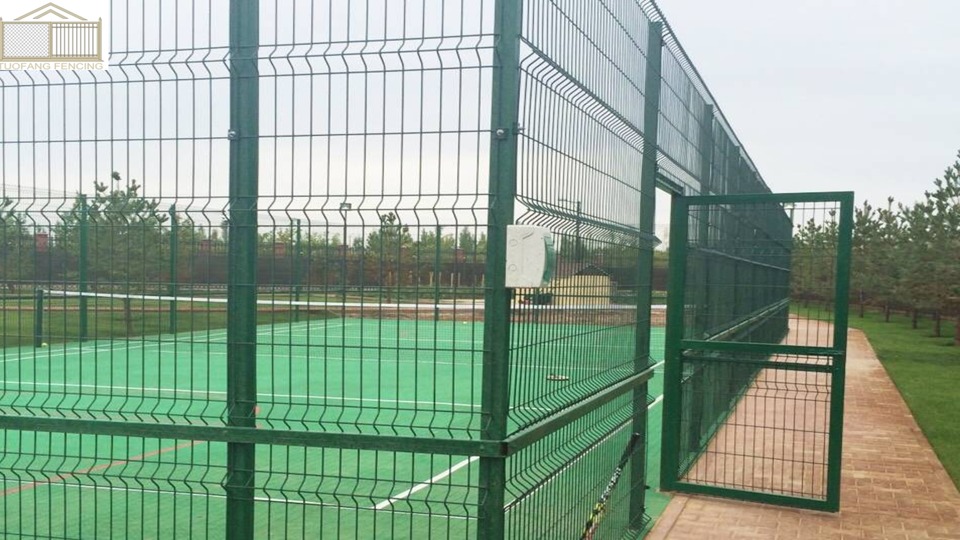 curvy-welded-sports-fence-6 curvy-welded-sports-fence-6