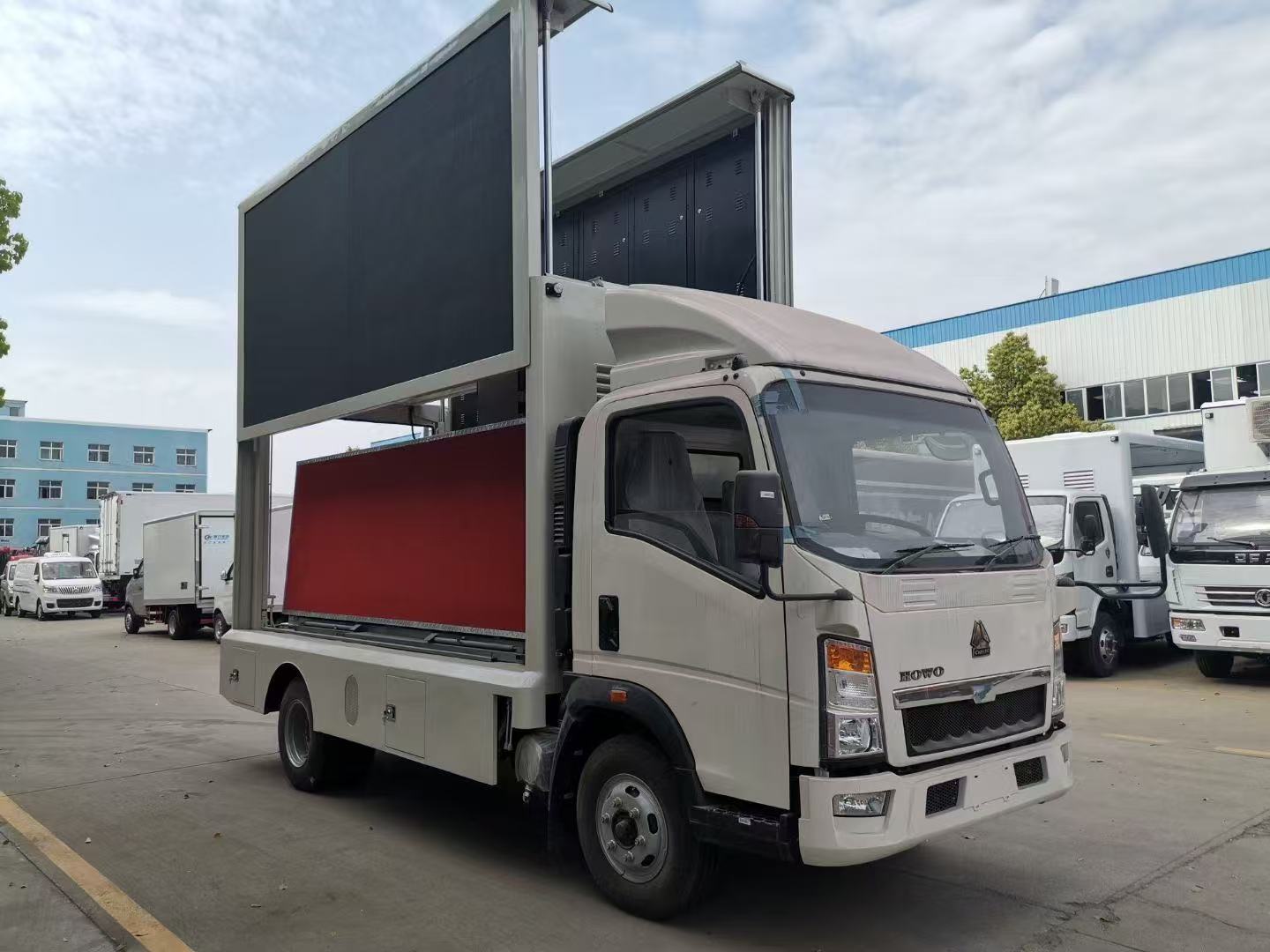 LED Stage Truck (4) LED Stage Truck (4)