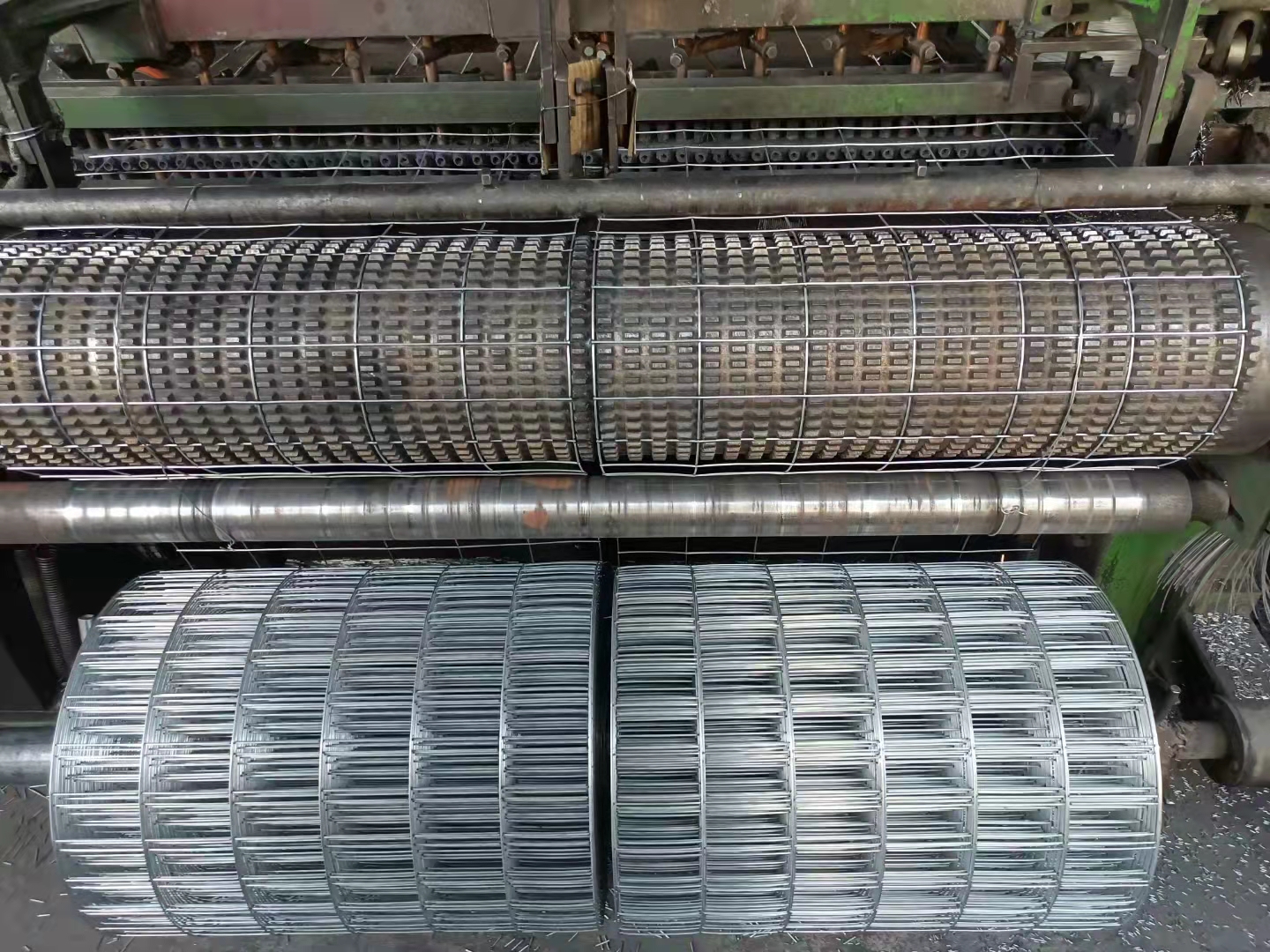 Galvanized welded wire mesh Galvanized welded wire mesh