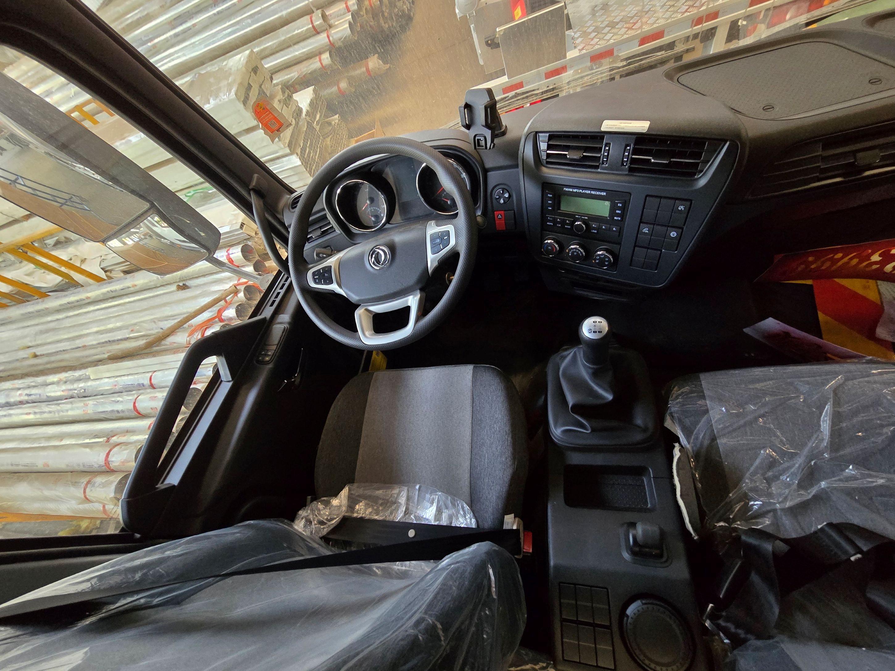 Customized Dongfeng 6×4 Oil tanker truck Solution Customized Dongfeng 6×4 Oil tanker truck Solution