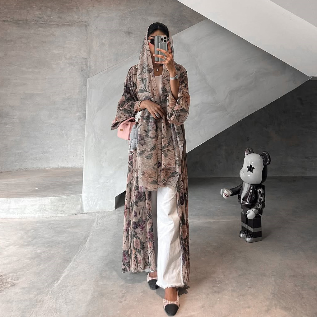 Women's Kimono Abaya Fashion Elegant Floral Printed Modest Turkey Dubai Abaya Coat With Scarf Set Islamic Clothing Caftans1 Women's Kimono Abaya Fashion Elegant Floral Printed Modest Turkey Dubai Abaya Coat With Scarf Set Islamic Clothing Caftans1