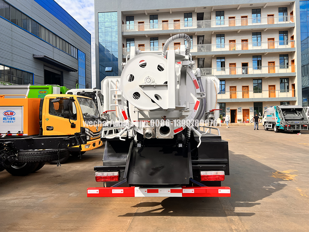 sewer cleaning trucks 2 sewer cleaning trucks 2