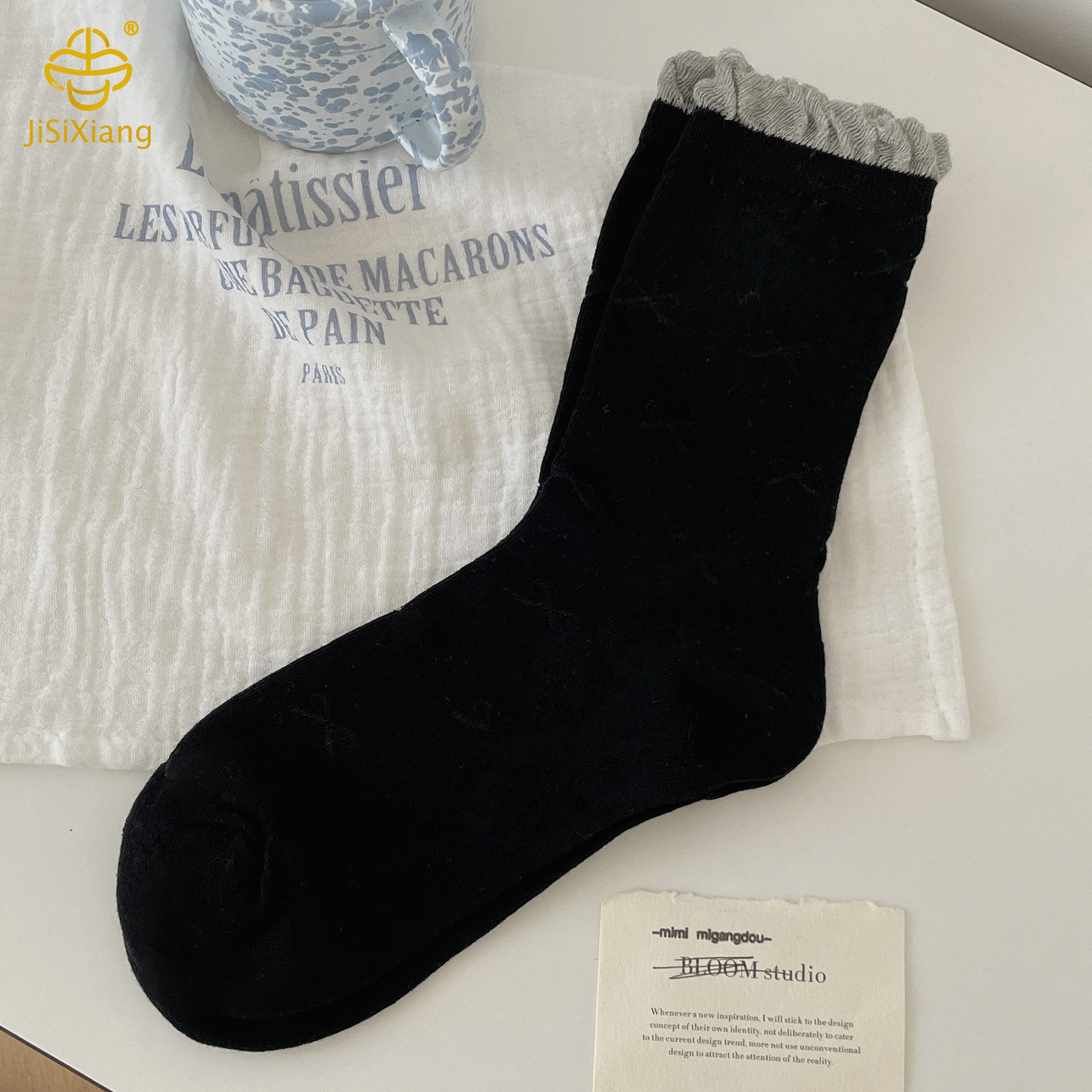Mesh tube socks ins Mesh tube socks ins
