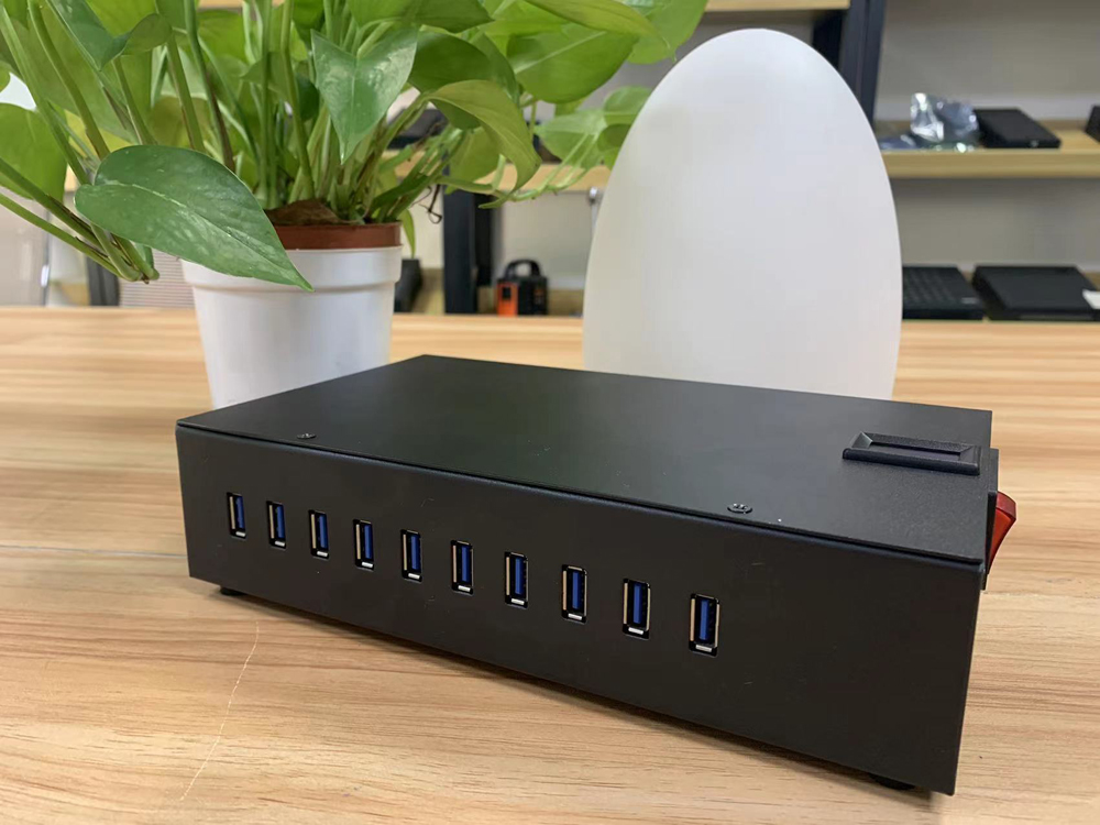 Multi-port charger physical Multi-port charger physical