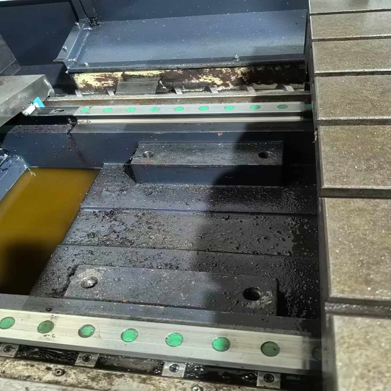 DEMI D1613 Machining center DEMI D1613 Machining center