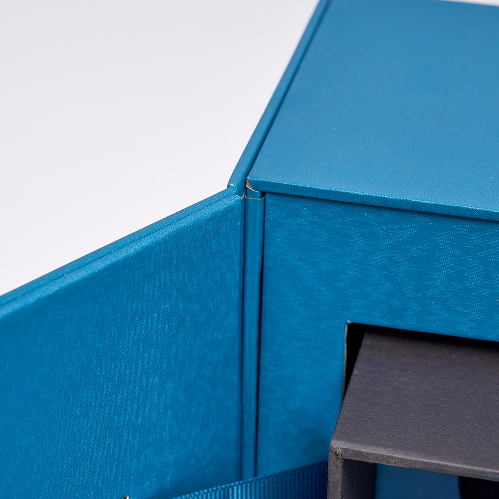 Custom Paper Bags Custom Paper Bags