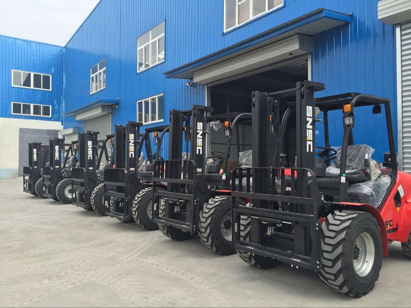  4 Wheel Drive Forklift