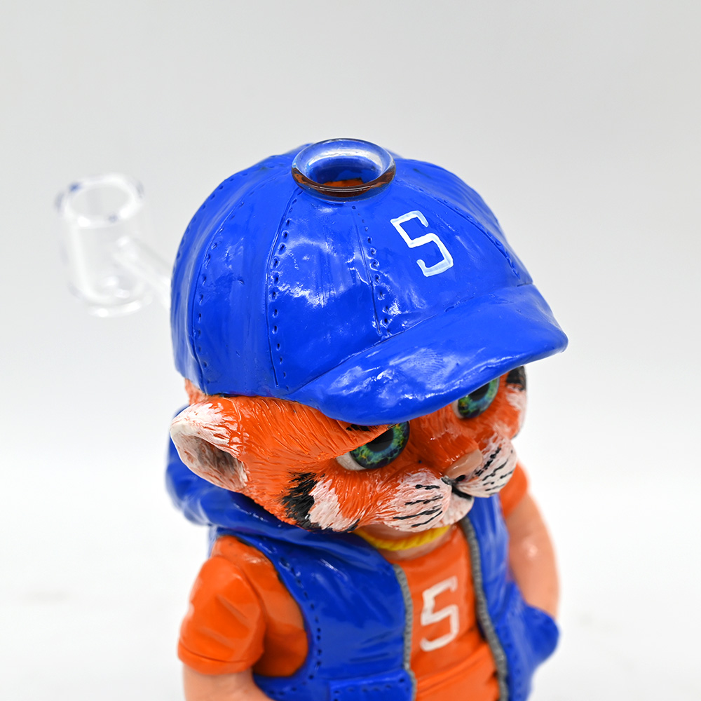 8 8