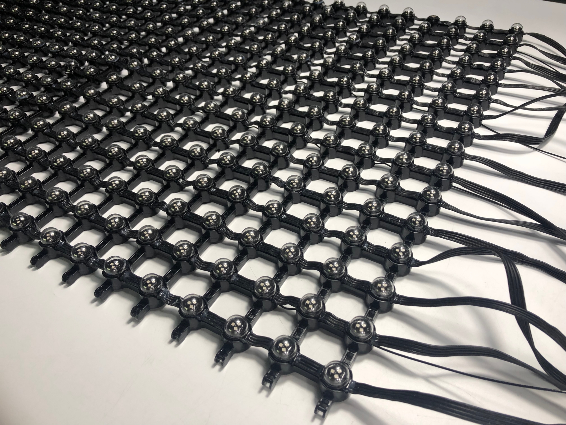 LED Flexible Mesh Screen SM3(7) LED Flexible Mesh Screen SM3(7)