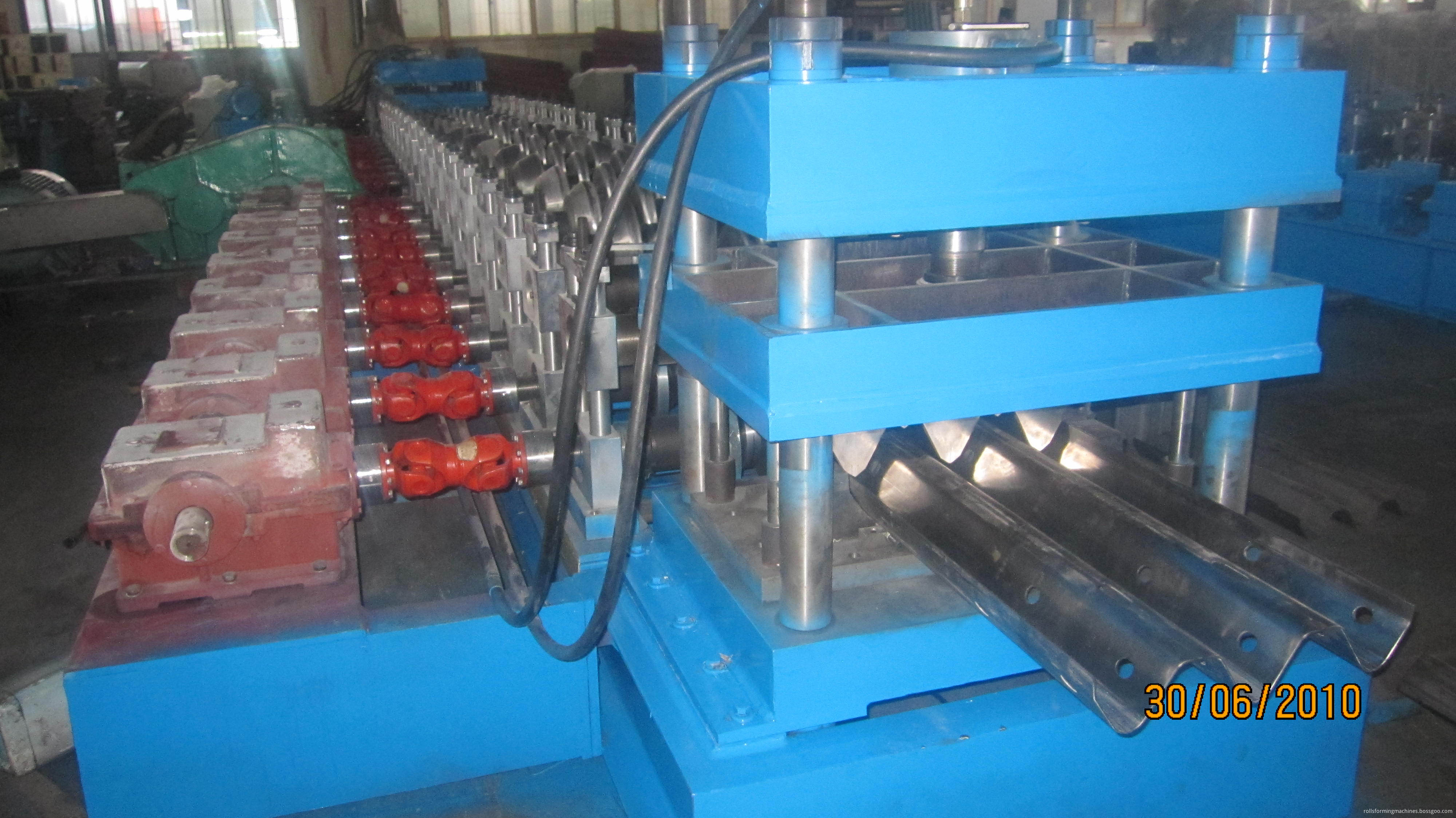 Guardrail Roll Forming Machine w beam roll forming line