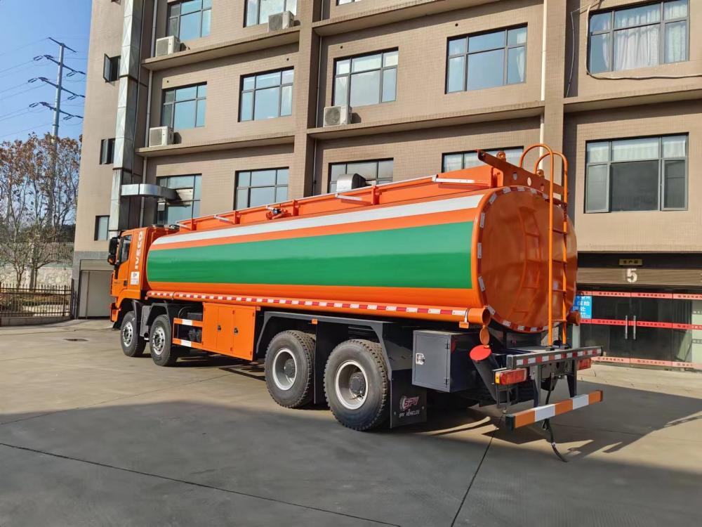 8x4 380hp 30000l Fuel Tanker Truck 8x4 380hp 30000l Fuel Tanker Truck
