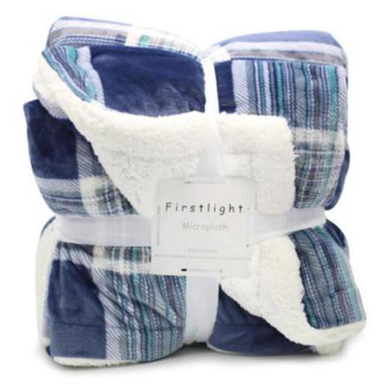 Flannel sherpa blanket