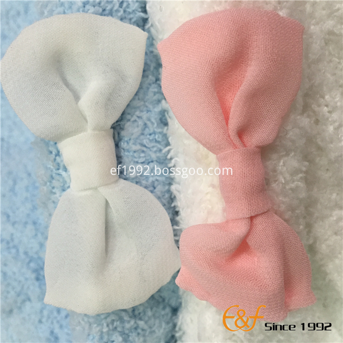 plain long sleeved warm pullover for girl. plain long sleeved warm pullover for girl.