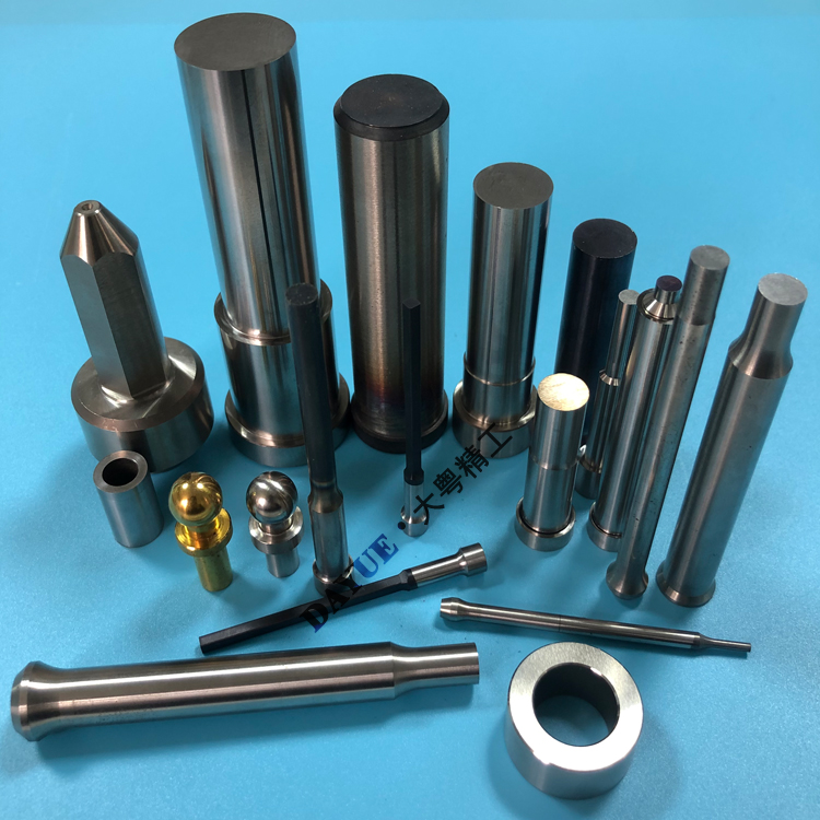 Poinçons et matrices Punches & Dies