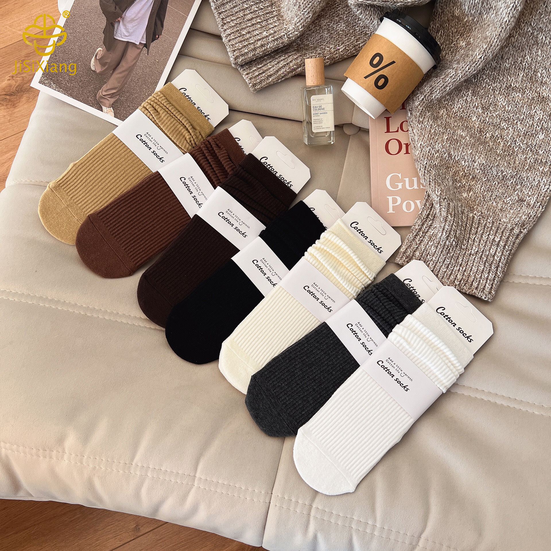 Korean version solid color mid tube socks pile socks college style Korean version solid color mid tube socks pile socks college style