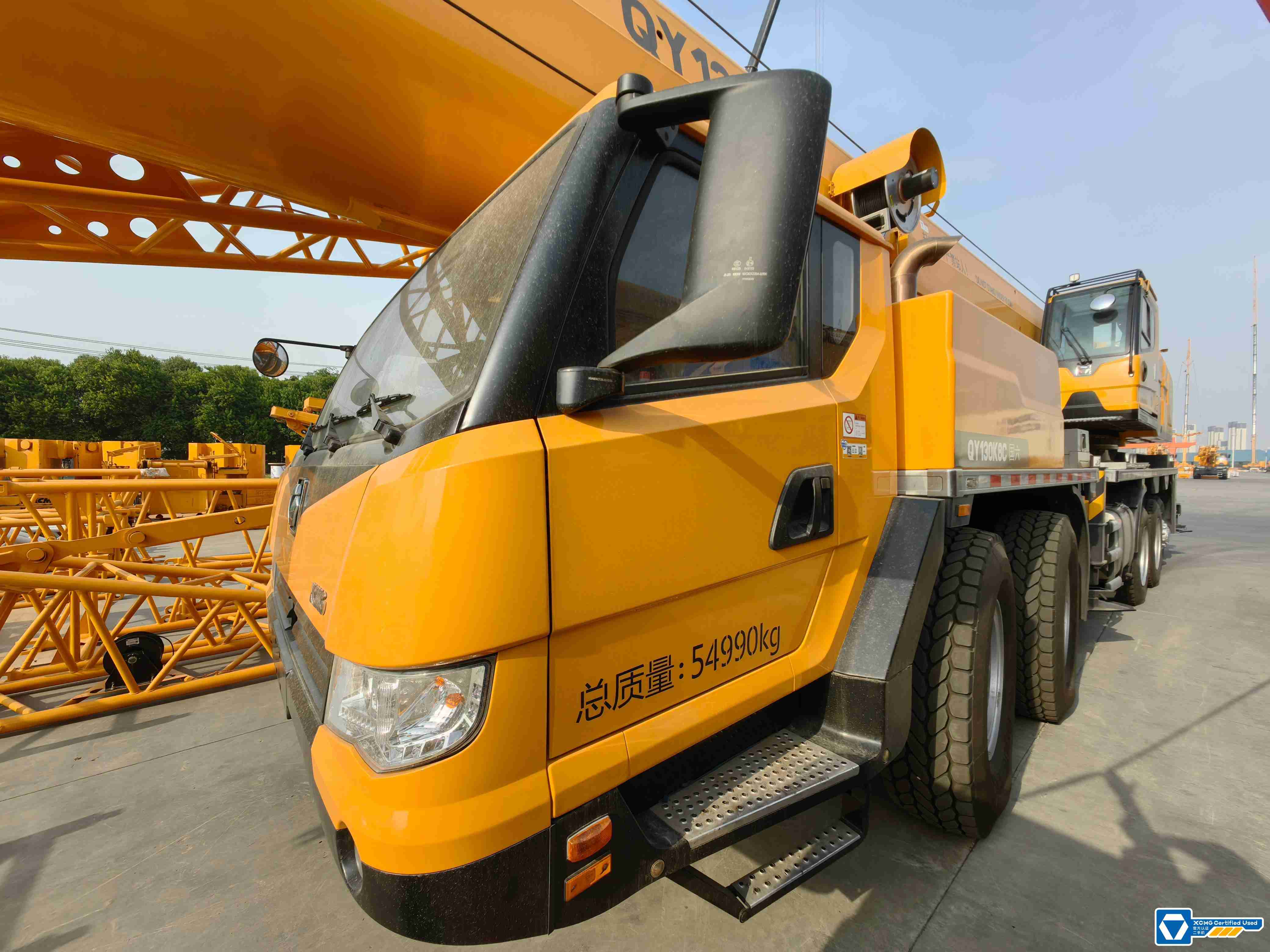 Reliable second-hand truck crane with low working hours Reliable second-hand truck crane with low working hours