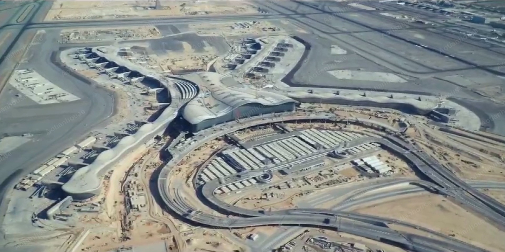king-abdulaziz-airport-article-04-terminal-aerial-construction-1920x960 king-abdulaziz-airport-article-04-terminal-aerial-construction-1920x960