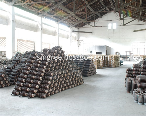 длинный стержень изолятор long rod insulator