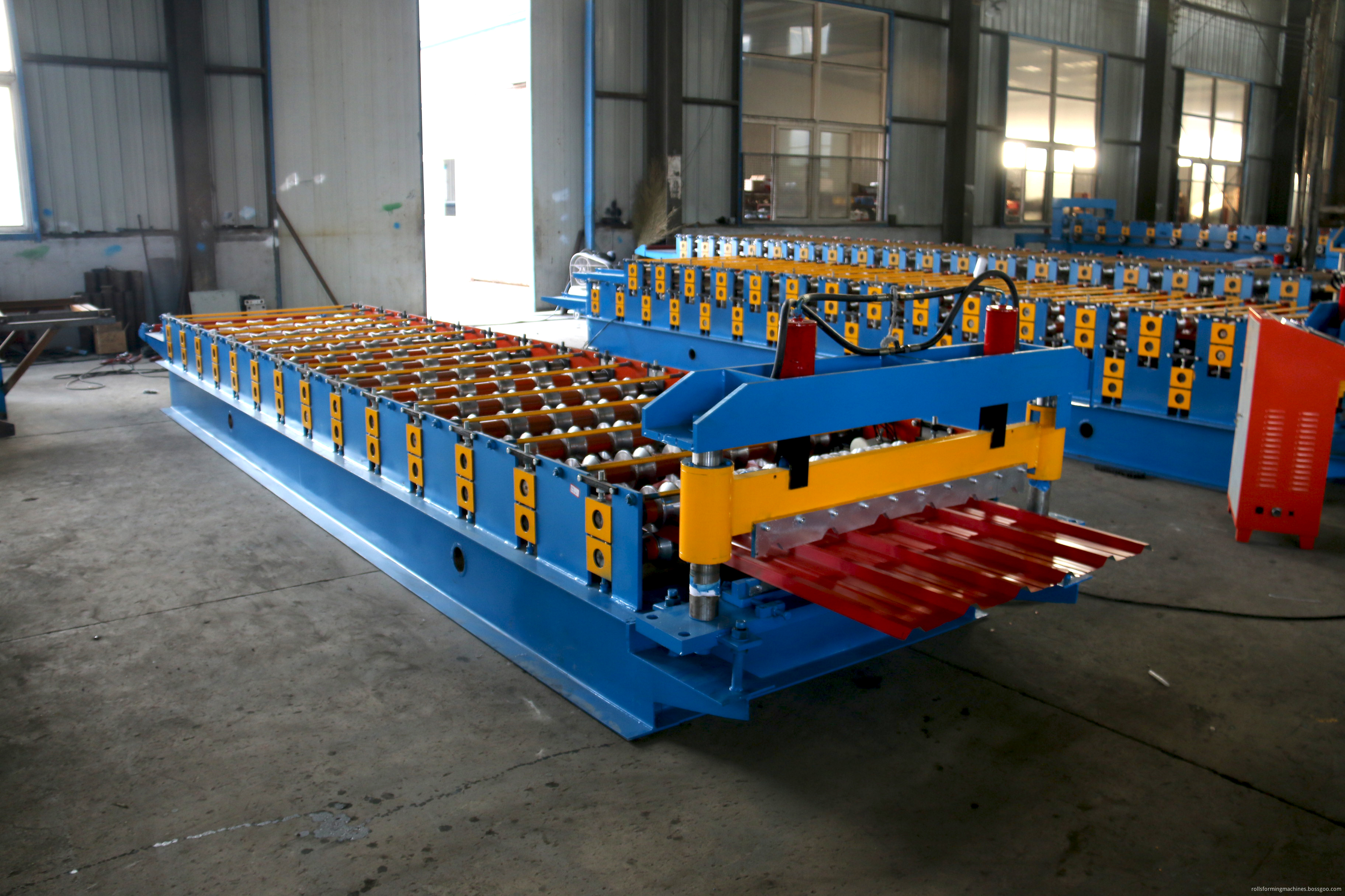 color steel rooring machine