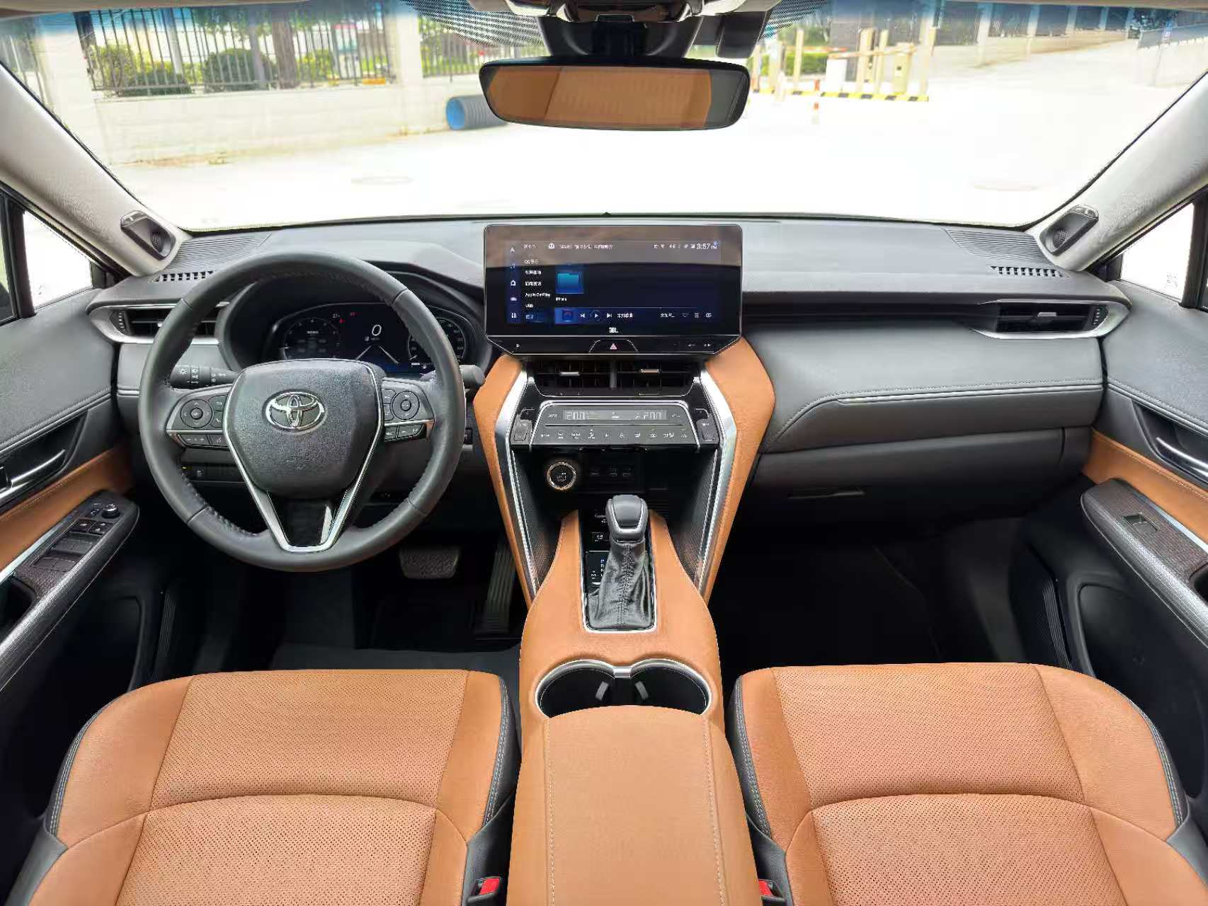 Toyota Venza (8) Toyota Venza (8)