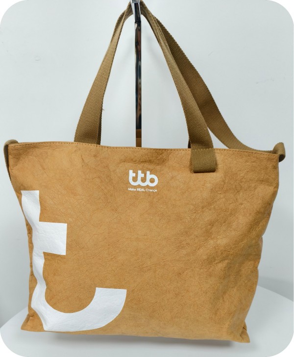 Simple and fashionable DuPont paper handbag Simple and fashionable DuPont paper handbag