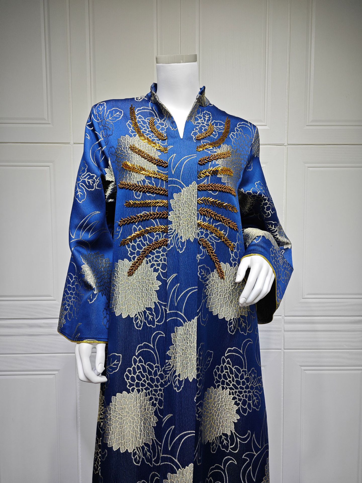 Luxury Abaya Jalabiya Dress AB402 (2) Luxury Abaya Jalabiya Dress AB402 (2)