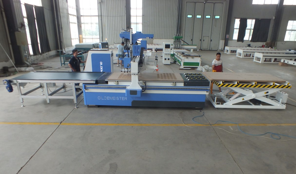 Be- und Entladen von CNC-Router loading and unloading cnc router