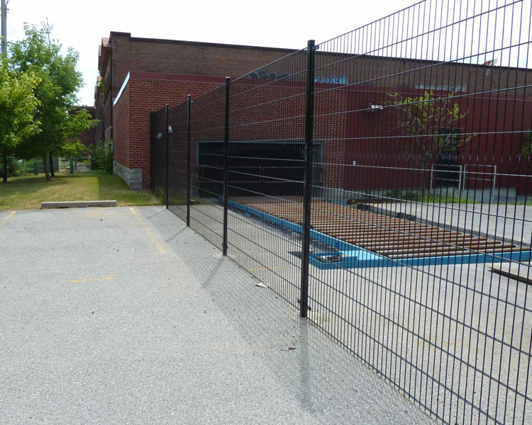 double wire fence (98) double wire fence (98)