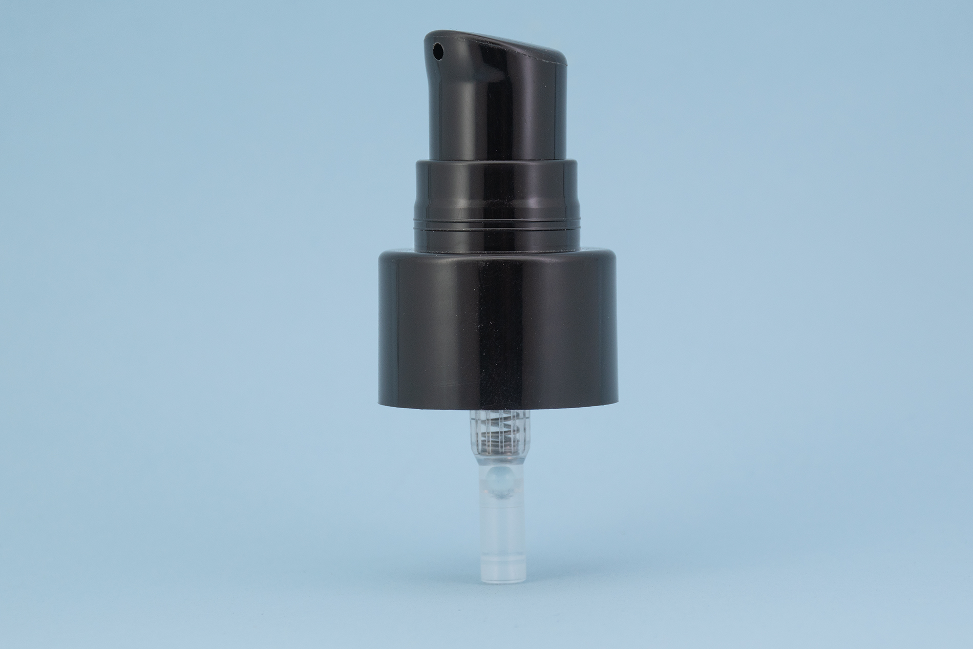 24/410 black smooth treatment pump 24/410 black smooth treatment pump